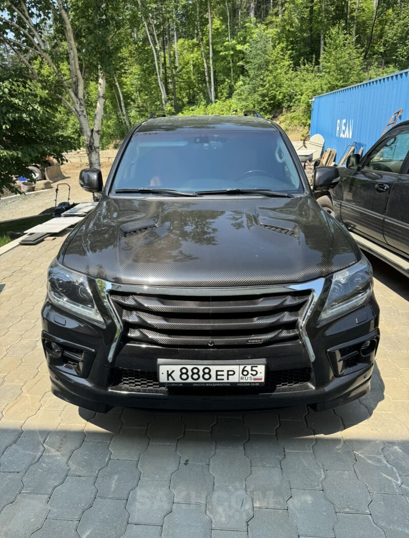 Lexus LX570, 2012