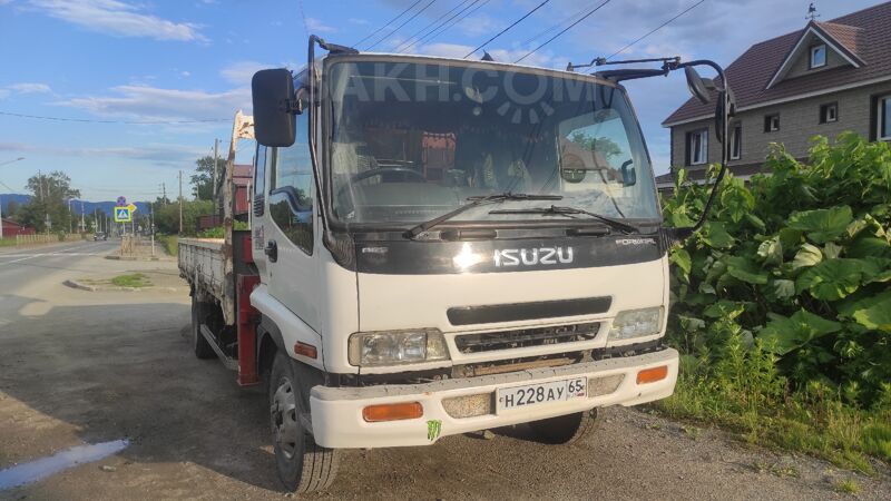 Isuzu Forward, 2000