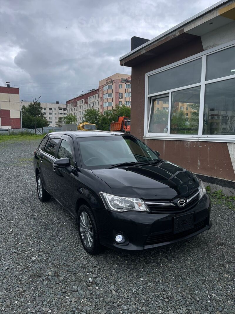 Toyota Corolla Fielder, 2014