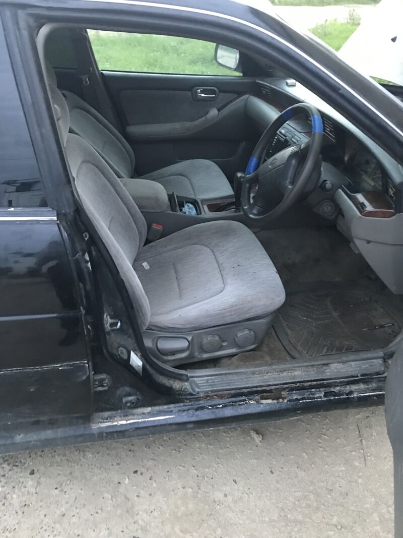 Nissan Laurel, 1999