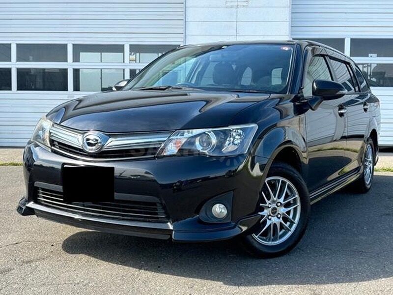 Toyota Corolla Fielder, 2013
