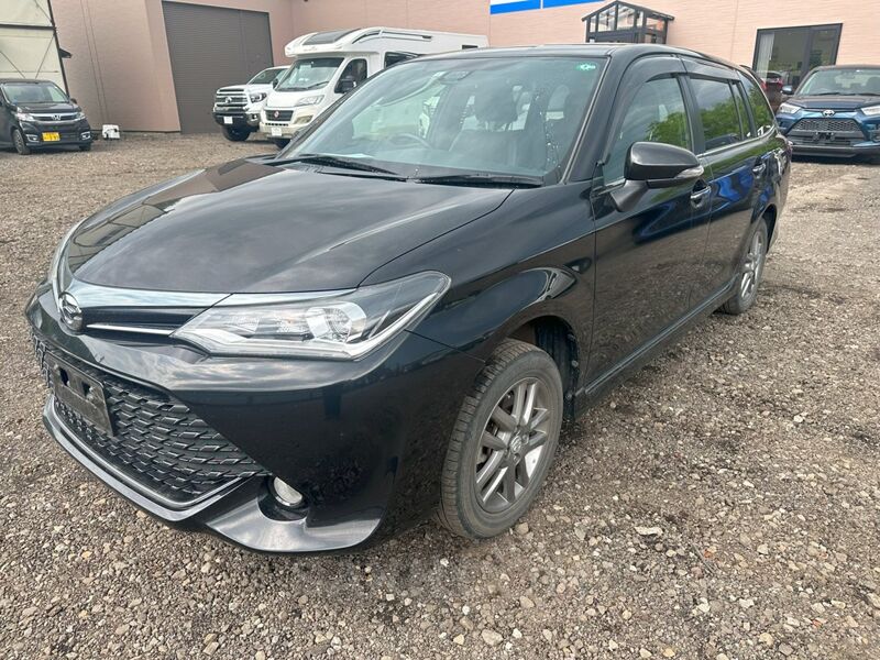 Toyota Corolla Fielder, 2017