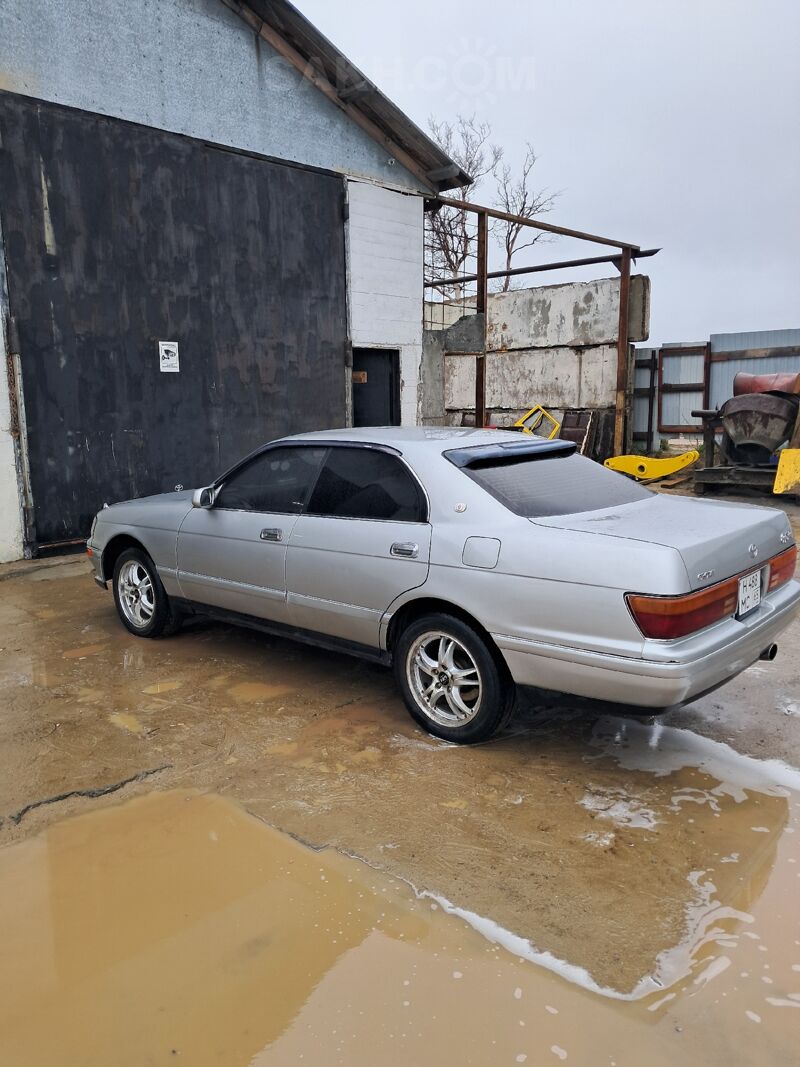 Toyota Crown, 1994