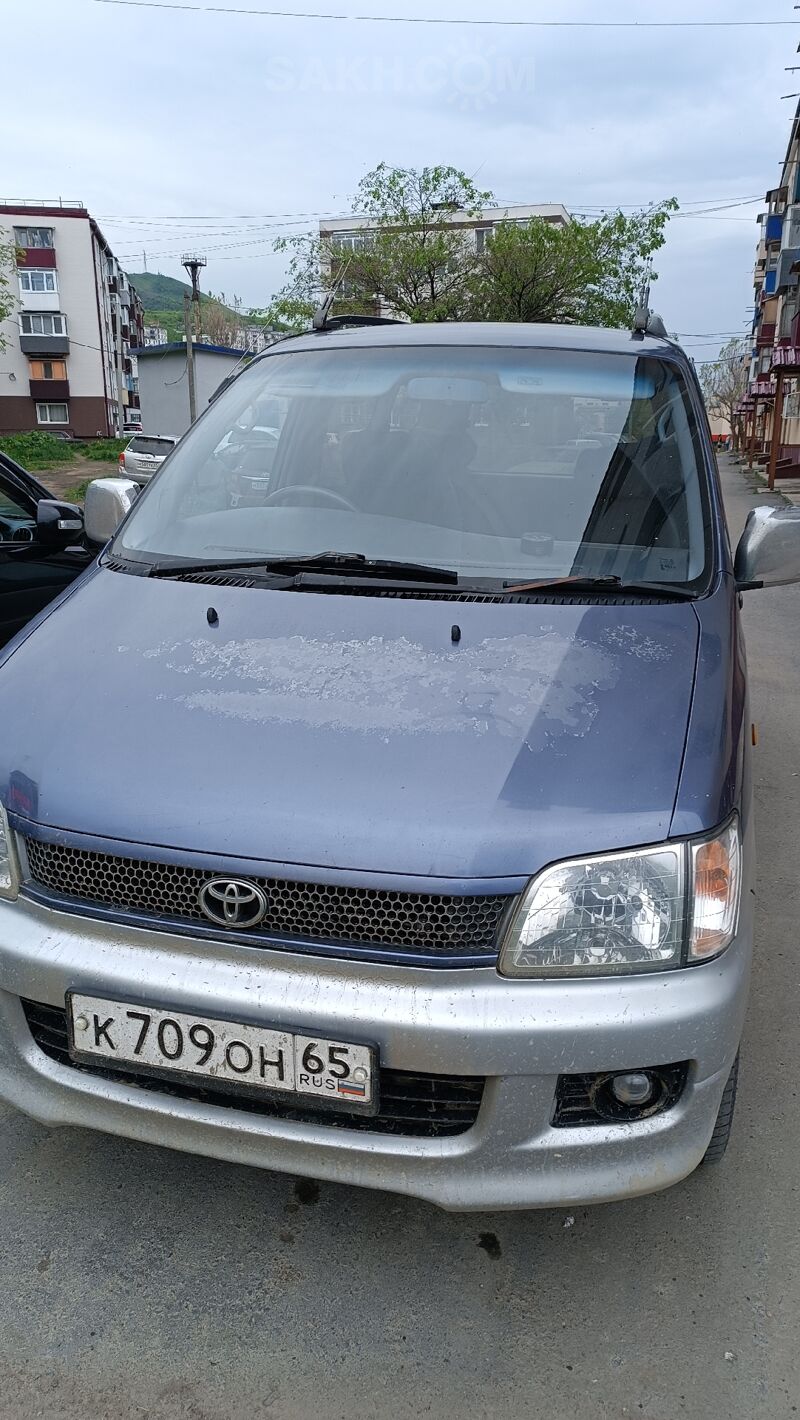 Toyota Town Ace Noah, 1997