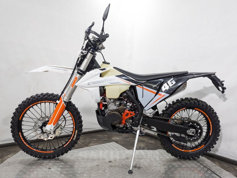 Regulmoto Crosstrec 300, 2025