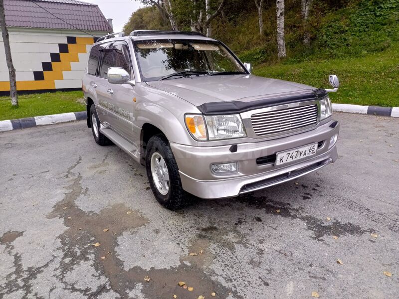 Toyota Land Cruiser, 2001