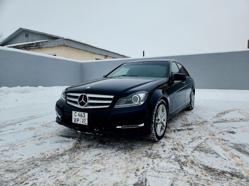 Mercedes-Benz C200, 2013