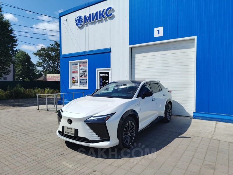 Lexus RZ450e, 2023