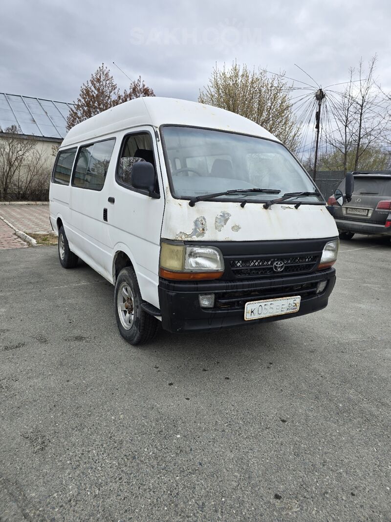 Toyota Hiace, 1999