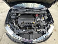 Toyota Corolla Fielder, 2014