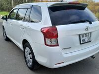 Toyota Corolla Fielder, 2012