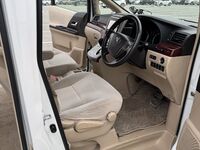 Toyota Alphard, 2011