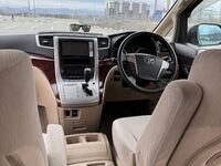 Toyota Alphard, 2011