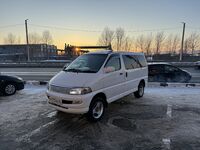 Toyota Hiace Regius, 1998