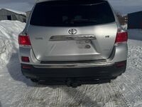 Toyota Highlander, 2011