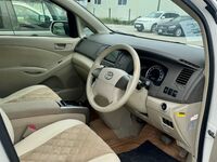 Toyota Isis, 2012