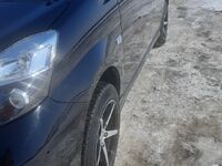 Toyota Isis, 2011