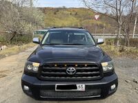 Toyota Sequoia, 2008