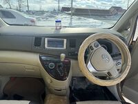 Toyota Isis, 2012