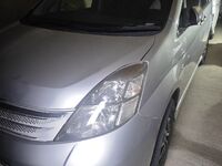 Toyota Isis, 2007