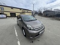 Toyota Isis, 2010