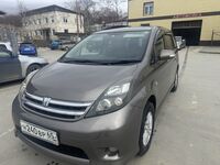 Toyota Isis, 2010