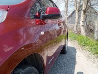 Nissan Leaf, 2011