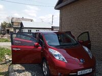 Nissan Leaf, 2011