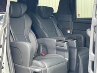 Toyota Alphard, 2024