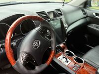 Toyota Highlander, 2011