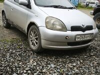 Toyota Vitz, 1999
