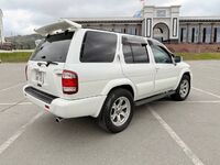 Nissan Terrano, 2001