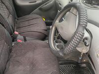 Toyota Vitz, 2002