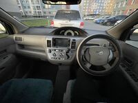 Toyota Raum, 2004
