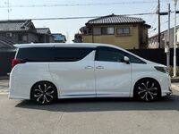 Toyota Alphard, 2021