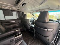 Toyota Alphard, 2021