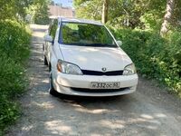 Toyota Platz, 2000