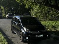 Toyota Isis, 2011