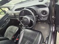 Toyota Vitz, 2016