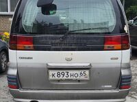 Nissan Elgrand, 1998