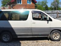 Nissan Elgrand, 1999