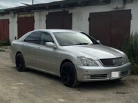 Toyota Crown, 2004