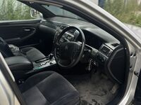 Toyota Crown, 2004