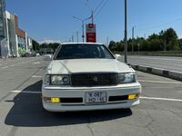 Toyota Crown, 1999