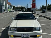 Toyota Crown, 1999