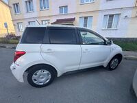 Toyota Ist, 2002