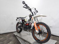 Regulmoto Crosstrec 300, 2025