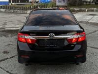Toyota Camry, 2011