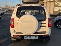 Chevrolet Niva, 2011