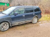 Nissan Presage, 1987